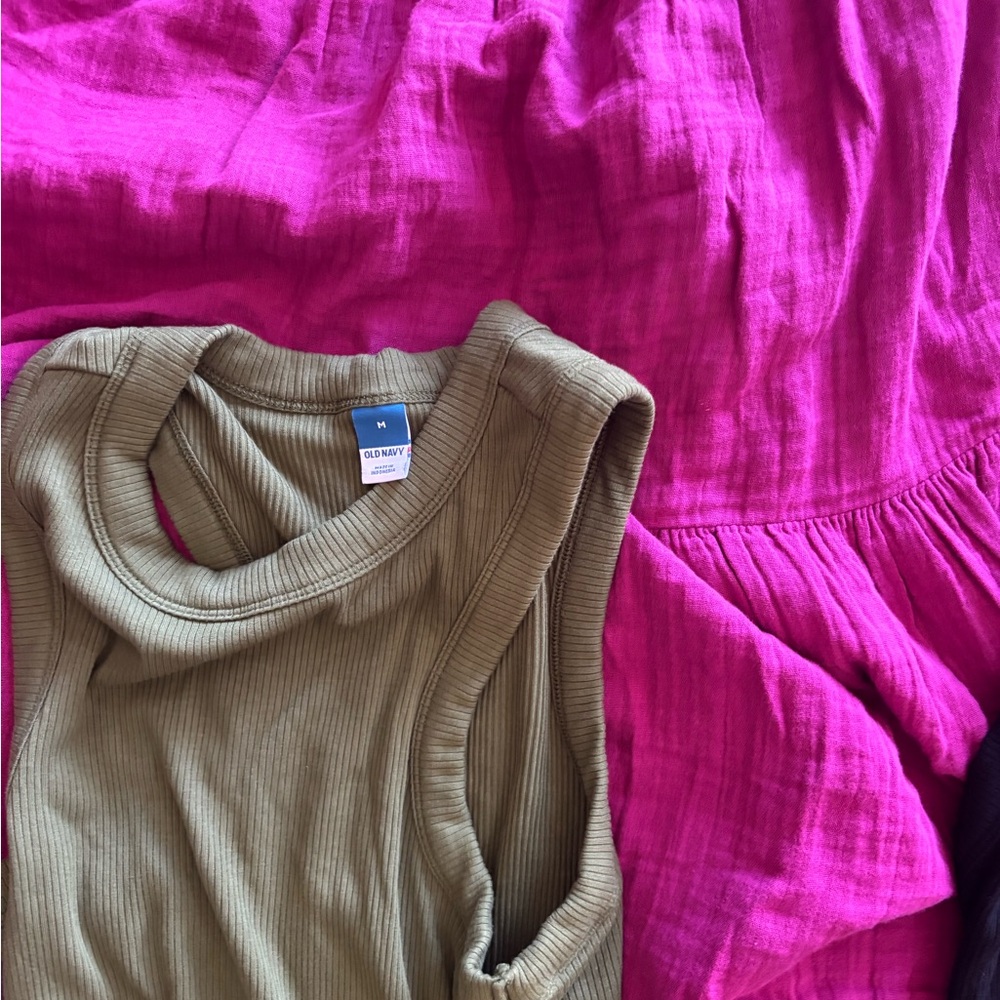 Lot of 4 dresses Old Navy new & like new 4 Colorful Dresses Medium - Picture 2 of 4